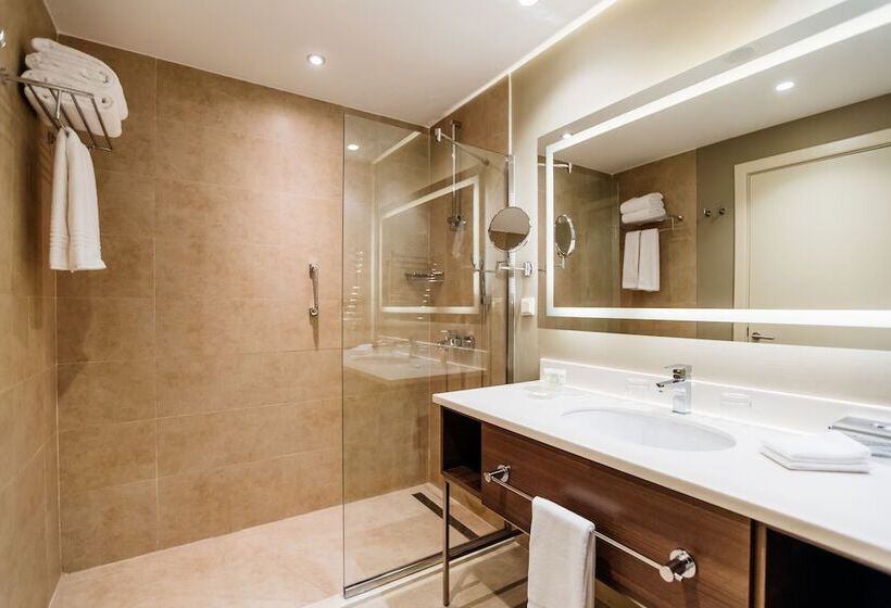 ホテル Courtyard By Marriott Sochi Krasnaya Polyana