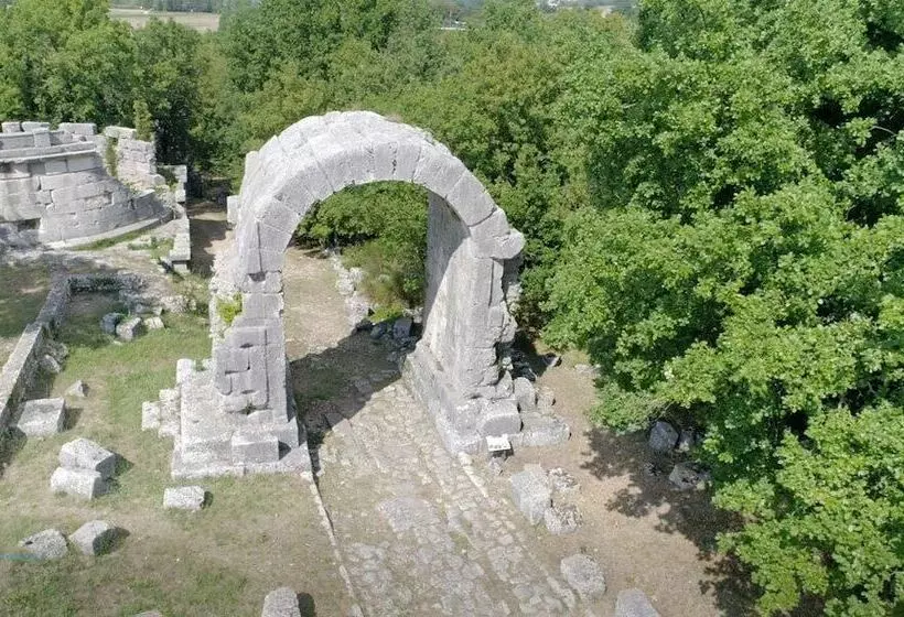 هتل Del Lago Piediluco Active & Spa