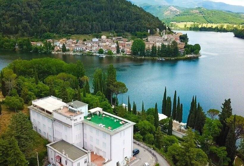 هتل Del Lago Piediluco Active & Spa