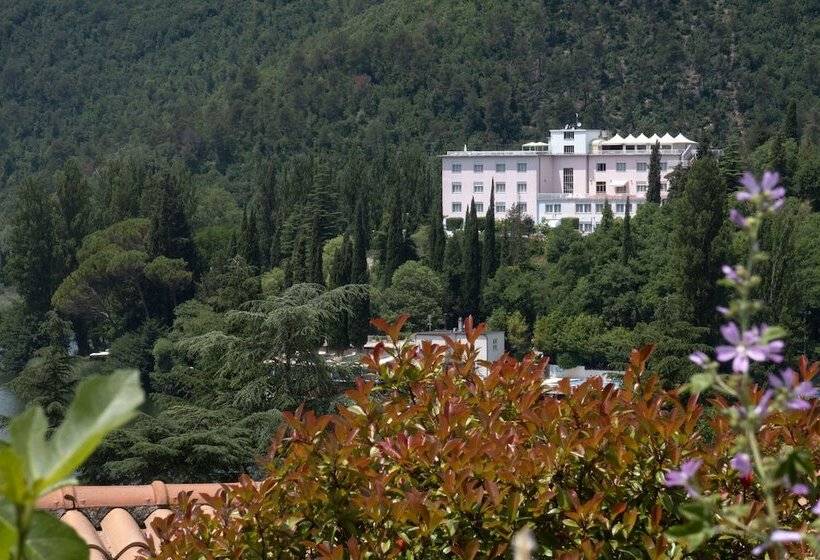 هتل Del Lago Piediluco Active & Spa