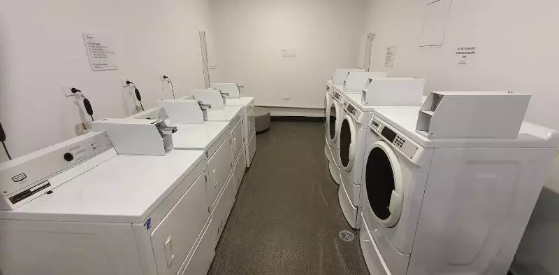 Essence Hotel Carlton