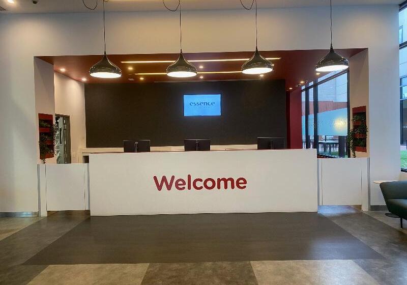 Essence Hotel Carlton