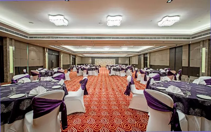 Hotel Holiday Inn Amritsar Ranjit Avenue By Ihg