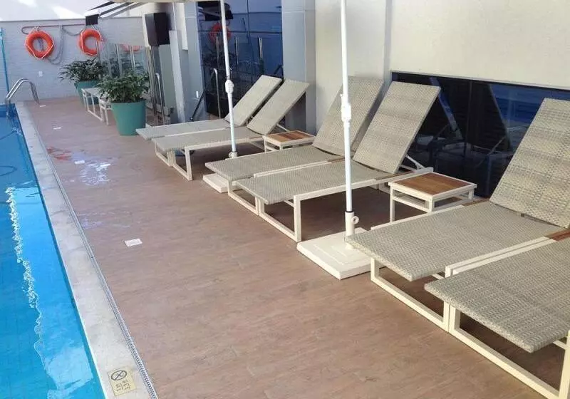 酒店 Holiday Inn Belo Horizonte Savassi, An Ihg