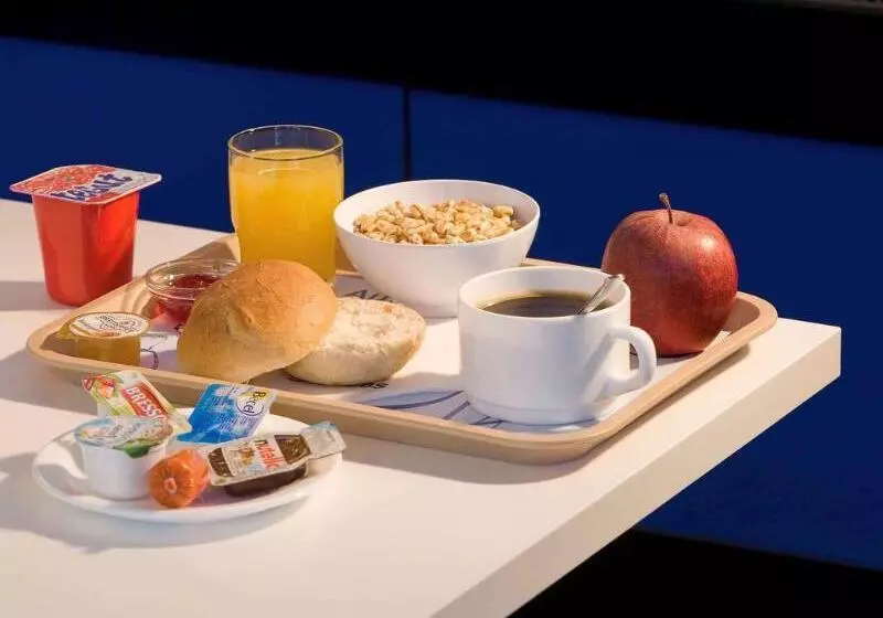 هتل Ibis Budget Paris Porte De Montreuil
