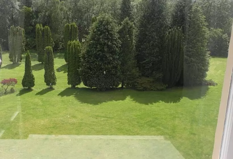 هتل Kirroughtree Country House B&b