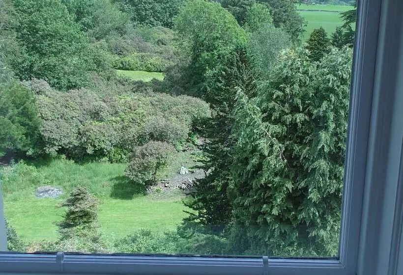 هتل Kirroughtree Country House B&b