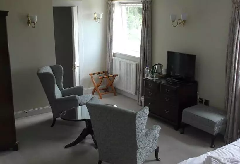 هتل Kirroughtree Country House B&b