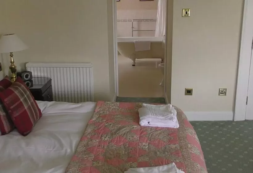 هتل Kirroughtree Country House B&b