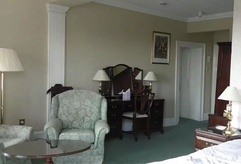 هتل Kirroughtree Country House B&b