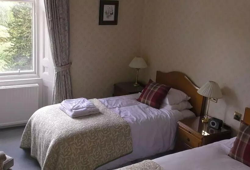 هتل Kirroughtree Country House B&b