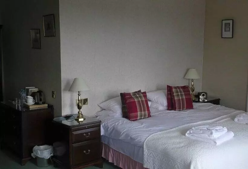 هتل Kirroughtree Country House B&b