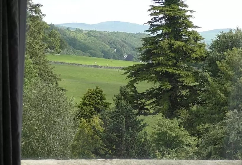 هتل Kirroughtree Country House B&b