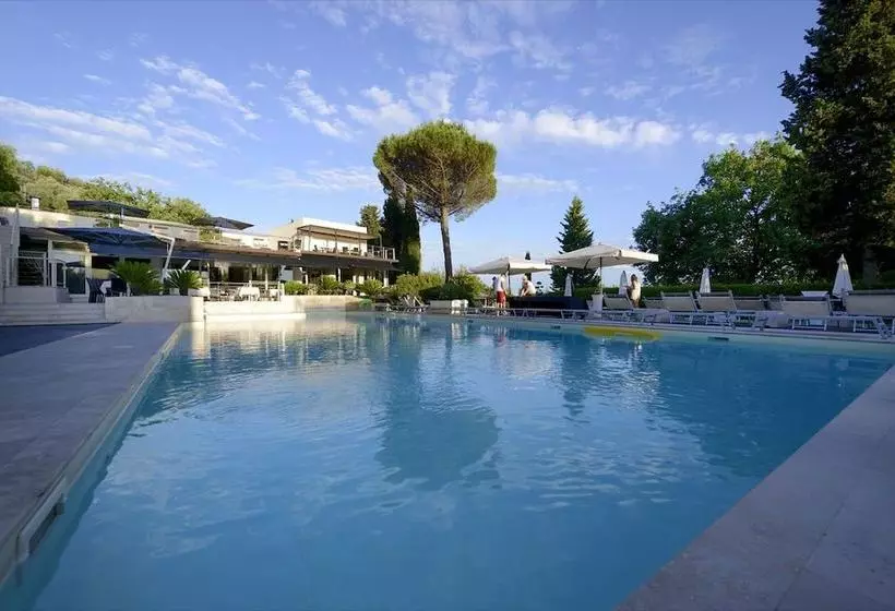 Отель La Villa Resort