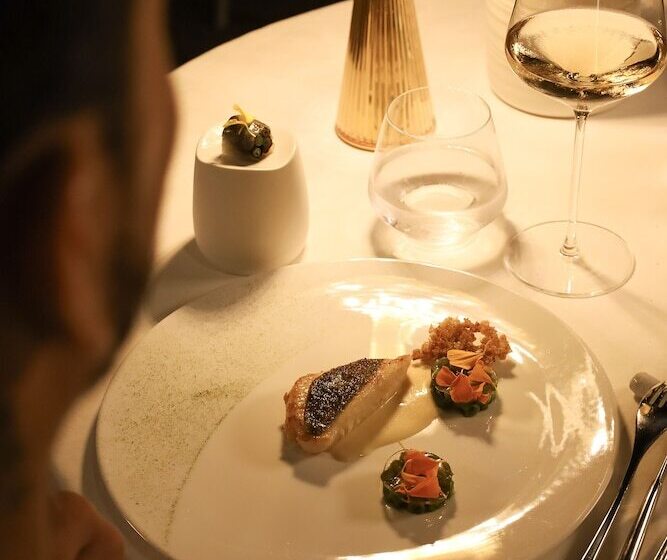 Отель Marinca & Spa