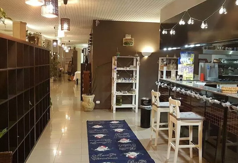 Отель Palatinum