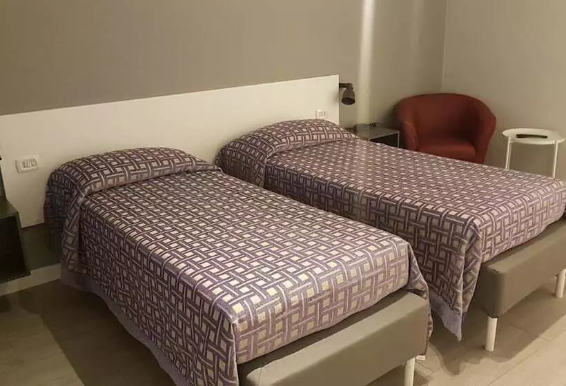 Отель Palatinum