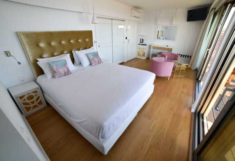 ホテル Petra Beach