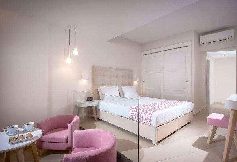 Отель Petra Beach