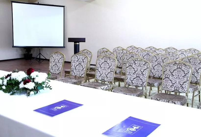 Reikartz Park Astana Ex Royal Park Hotel & Spa