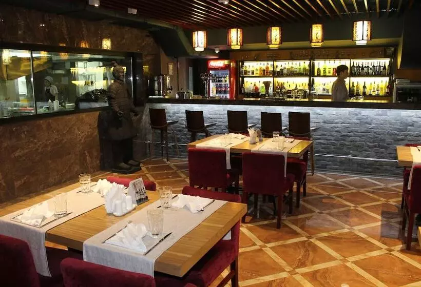 Reikartz Park Astana Ex Royal Park Hotel & Spa