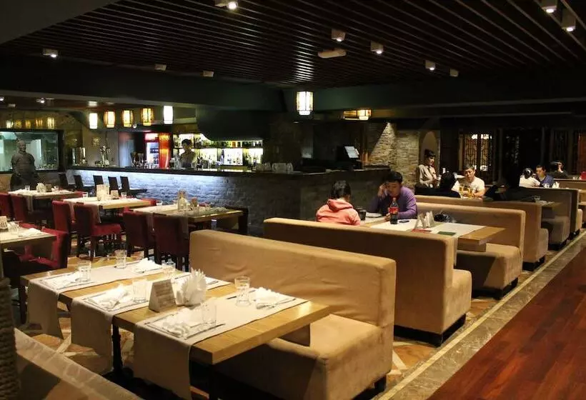 Reikartz Park Astana Ex Royal Park Hotel & Spa