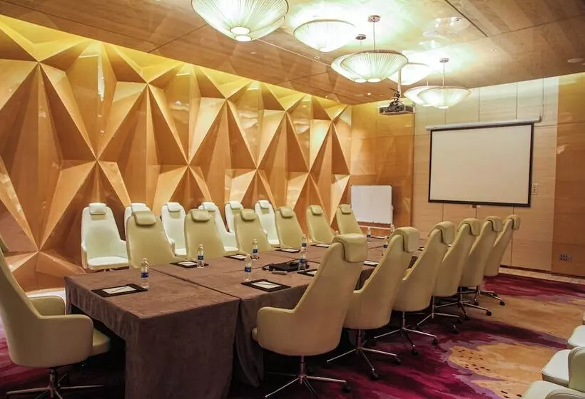 Hotel Sheraton Huzhou Taihu Lake Hot Spring Resort & Spa