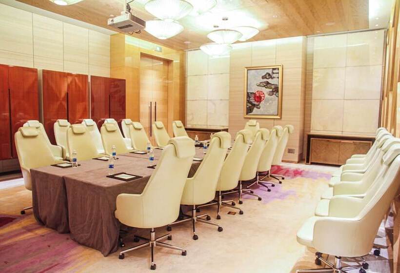 ホテル Sheraton Huzhou Taihu Lake Hot Spring Resort & Spa