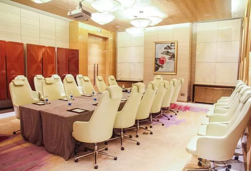 Hotel Sheraton Huzhou Taihu Lake Hot Spring Resort & Spa