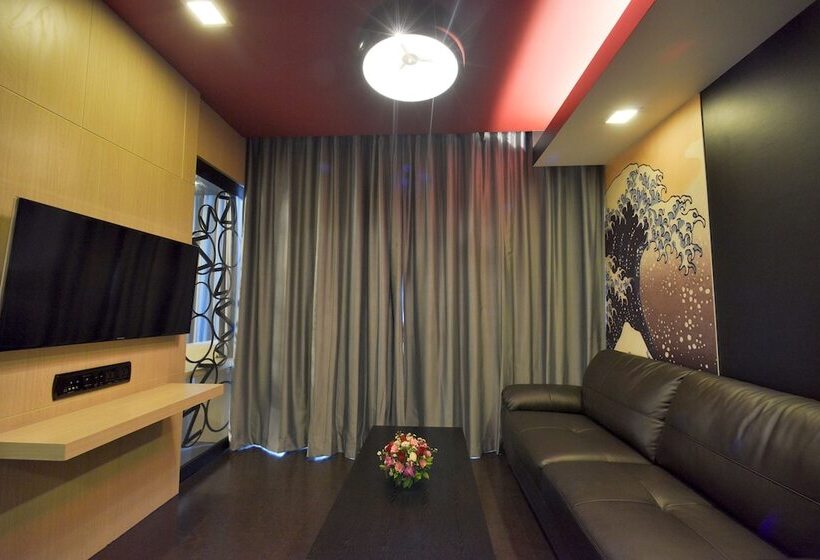 Sleep With Me Hotel Design Hotel @ Patong