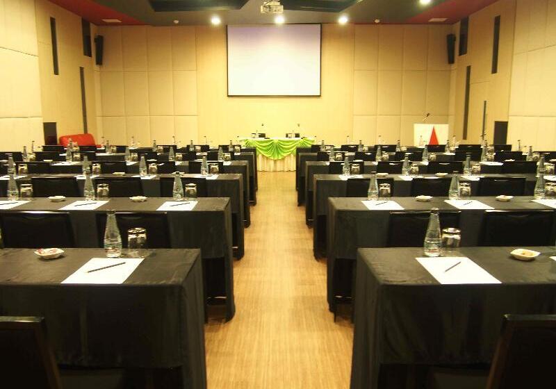 Sleep With Me Hotel Design Hotel @ Patong