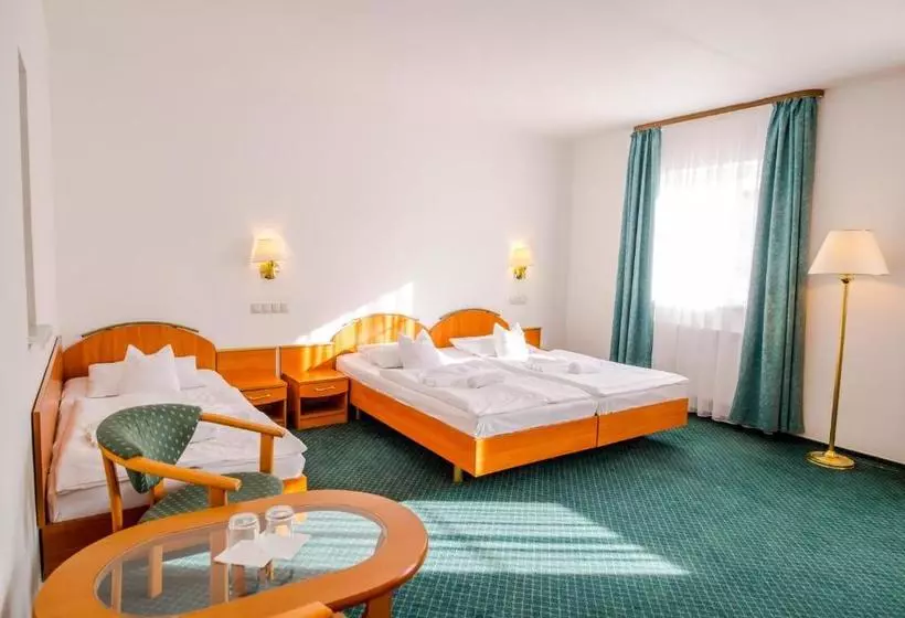 هتل Spindlerova Bouda