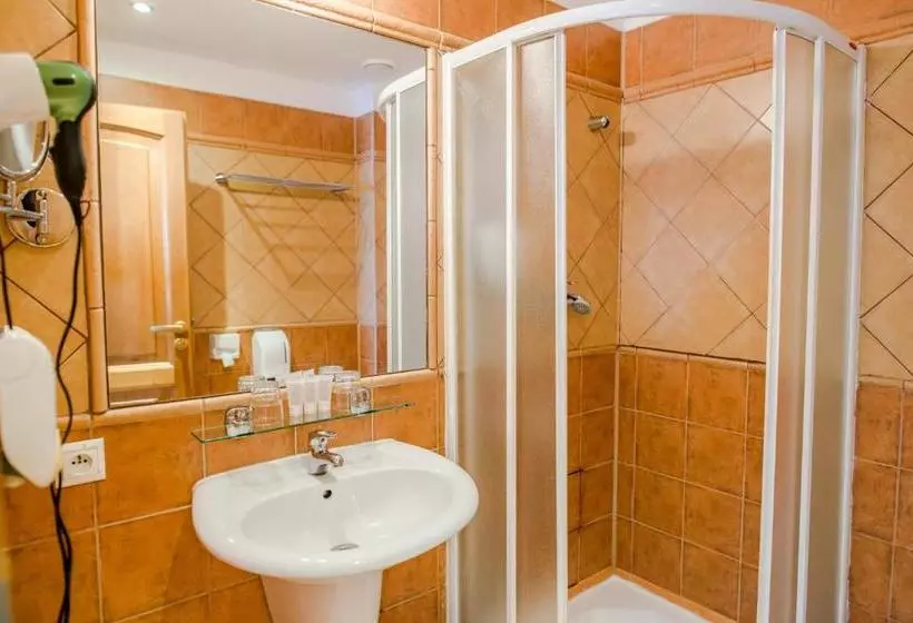 هتل Spindlerova Bouda