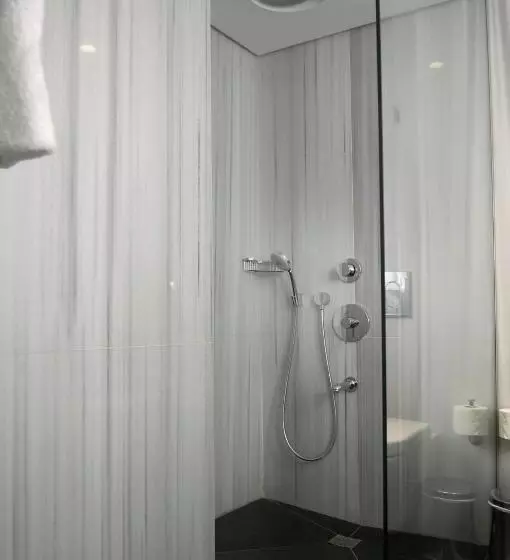 Sunrise Pearl Hotel & Spa