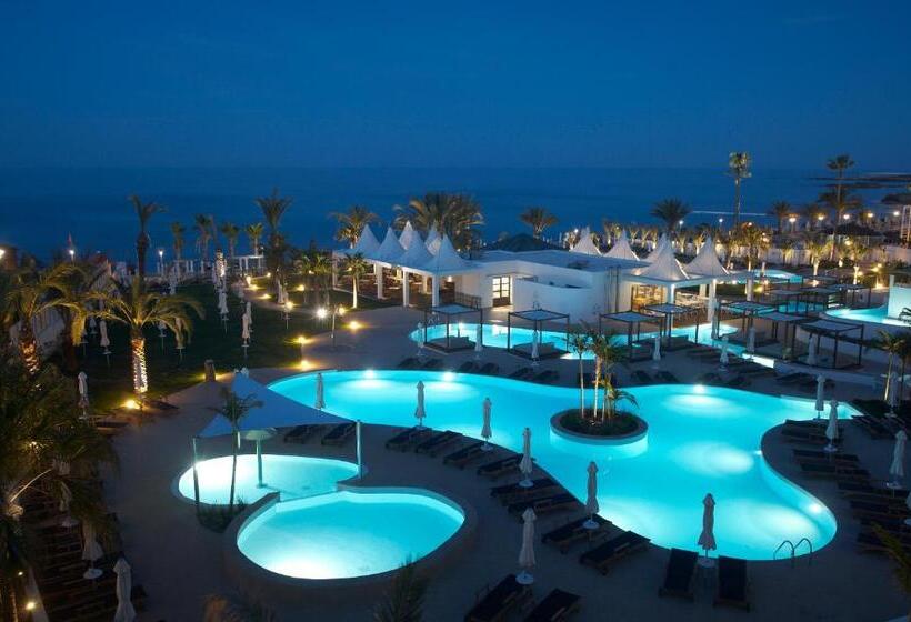 Sunrise Pearl Hotel & Spa