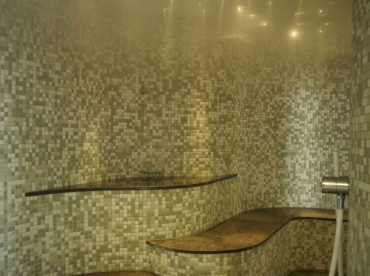 Sunrise Pearl Hotel & Spa