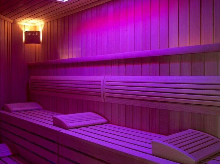 Sunrise Pearl Hotel & Spa