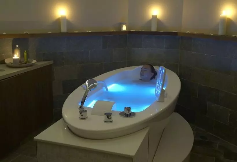 Sunrise Pearl Hotel & Spa