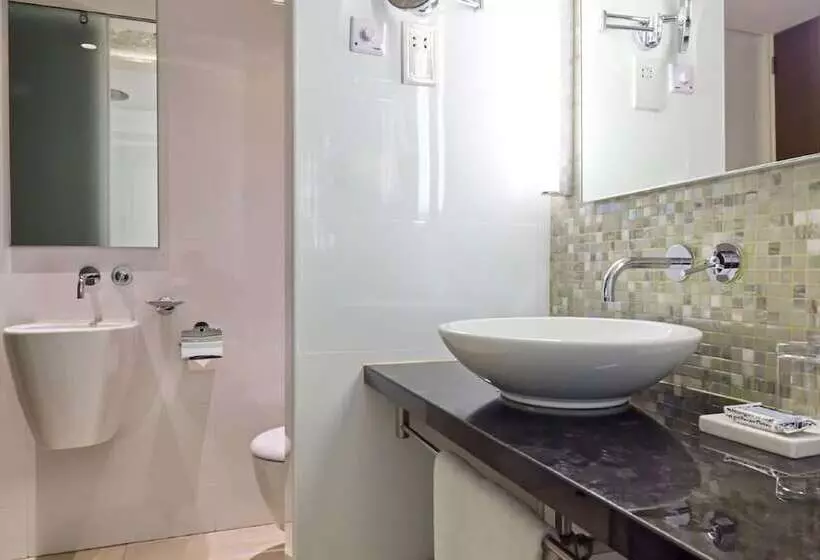 Sunrise Pearl Hotel & Spa