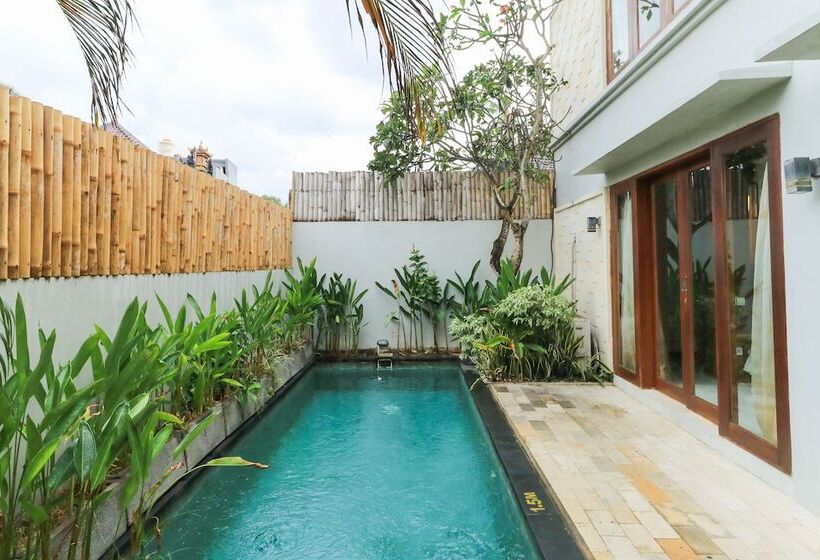 בית מלון כפרי The Widyas Bali Villa