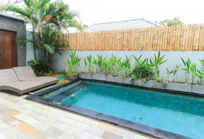 בית מלון כפרי The Widyas Bali Villa