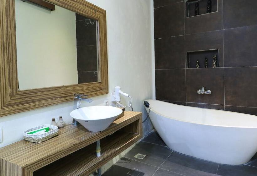 בית מלון כפרי The Widyas Bali Villa