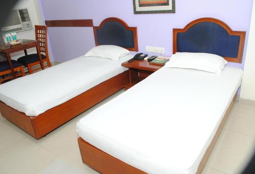 בית מלון כפרי Tourist Deluxe