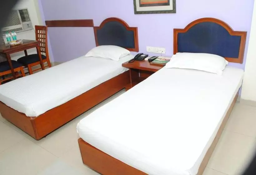 酒店 Tourist Deluxe