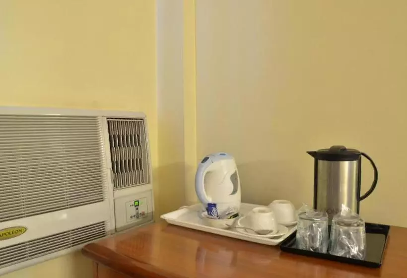 酒店 Tourist Deluxe