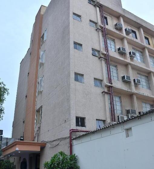 בית מלון כפרי Tourist Deluxe