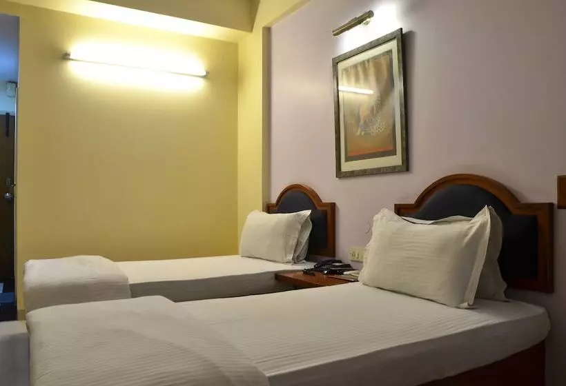 酒店 Tourist Deluxe