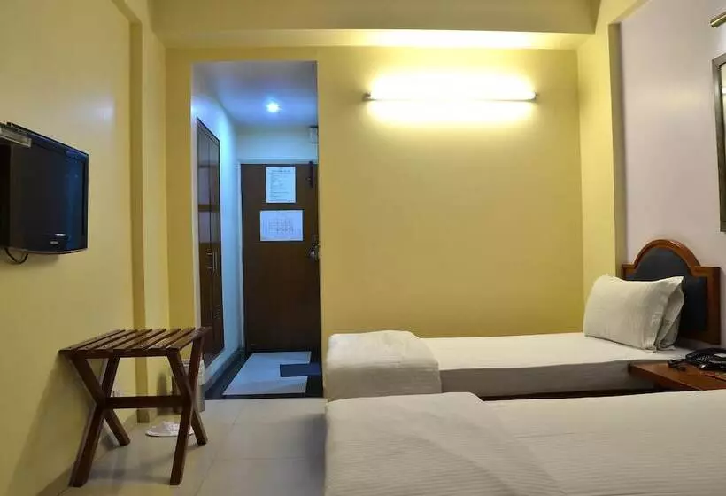 酒店 Tourist Deluxe