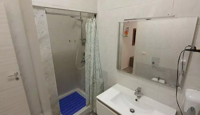 هتل Bed And Fly Aeroporto Fontanarossa Reception H24