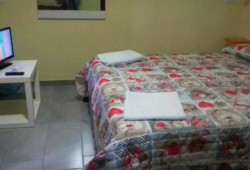 هتل Bed And Fly Aeroporto Fontanarossa Reception H24